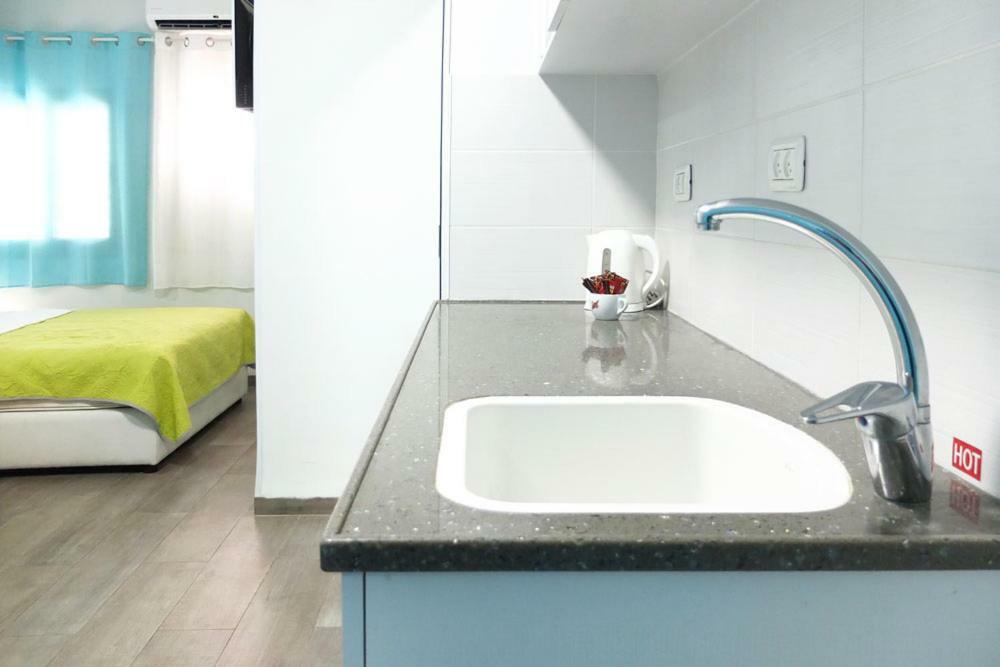 Hotel Blue Sky Hajfa Zewnętrze zdjęcie